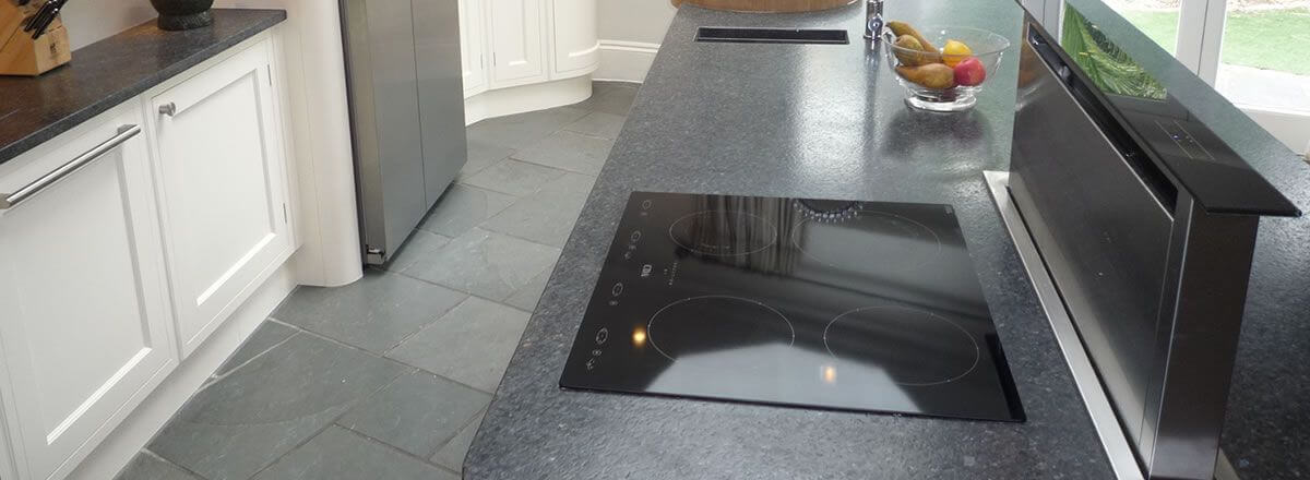expert hob and extractor cleaning in High Wycombe